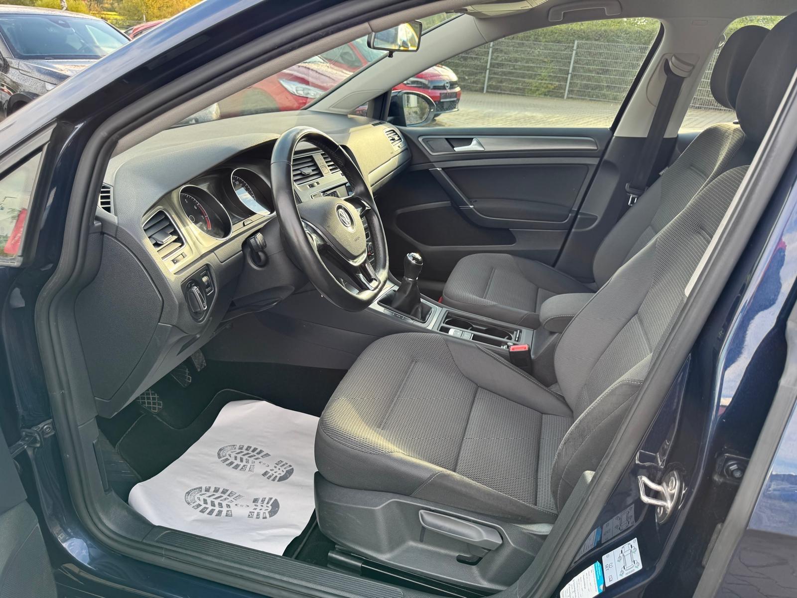 Volkswagen Golf VII Lim. Comfortline°1.Hand°Shz°PDC°
