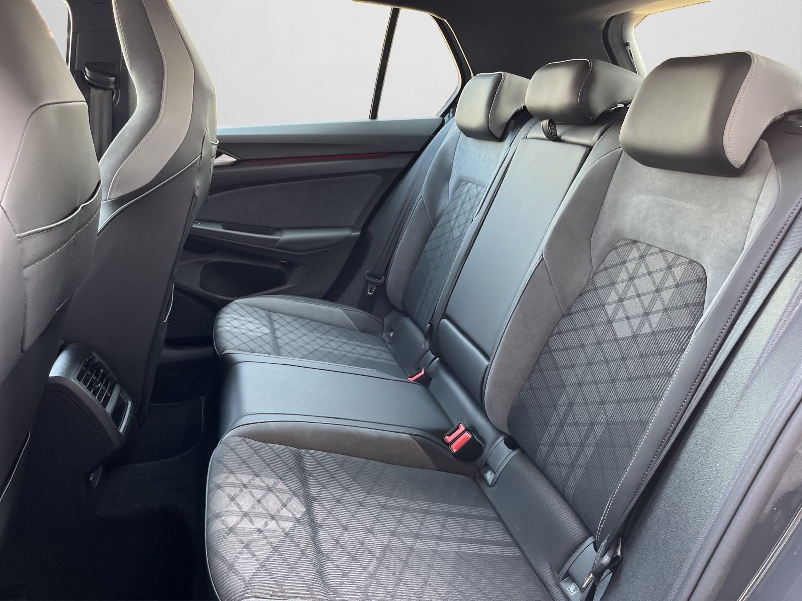 Volkswagen Golf - Bild 15