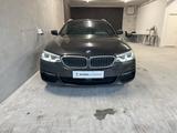 BMW 520d Touring M-Sport,  - BMW 520 mit Diesel-Antrieb: Grau, Limousine