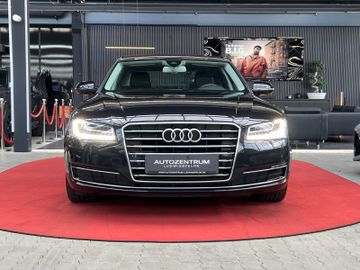 Audi A8 - 2