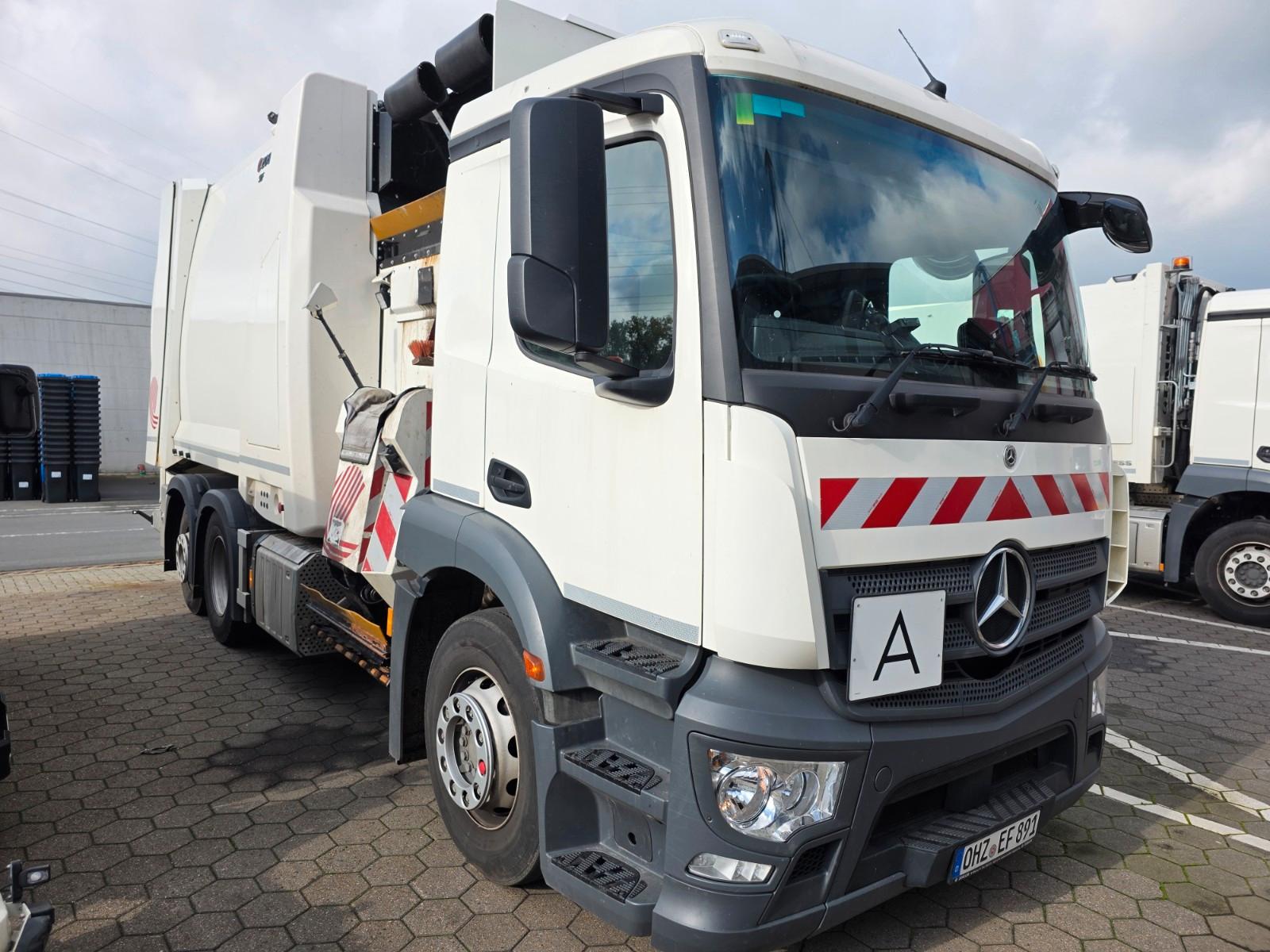 Mercedes-Benz Actros 2533 L mit ZOELLER SLF XL