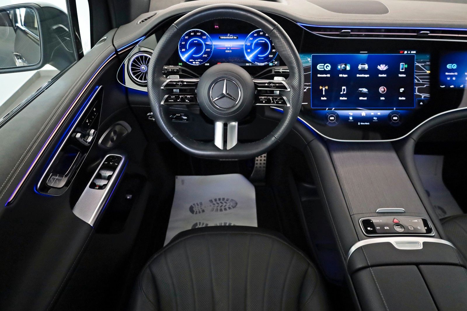 Fahrzeugabbildung Mercedes-Benz EQE 500 SUV 4M AMG Panorama,HUD,Wärmepumpe,360°K