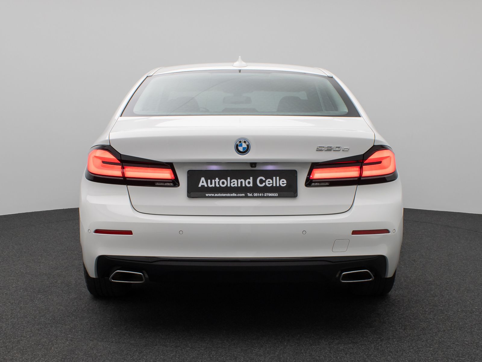 Fahrzeugabbildung BMW 520e Glasdach Kamera DAB H/K DispKey Sport Alarm