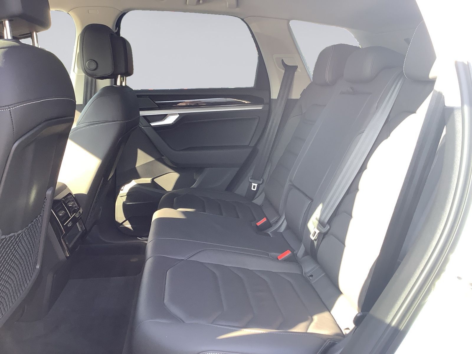 Volkswagen Touareg - Bild 13