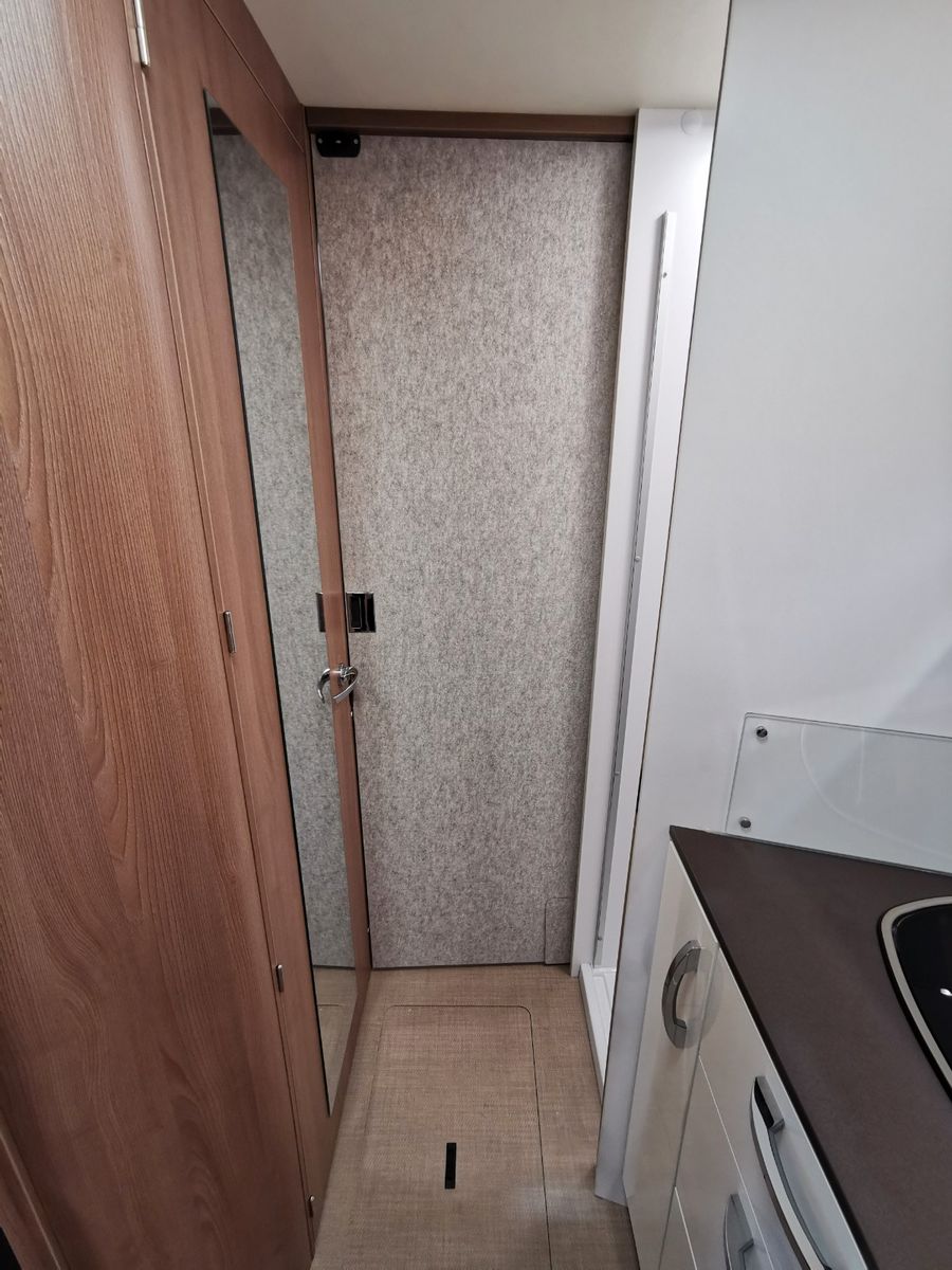 Fahrzeugabbildung Bürstner Lyseo TD 727 G Harmony Line SIE SPAREN € 22.987!