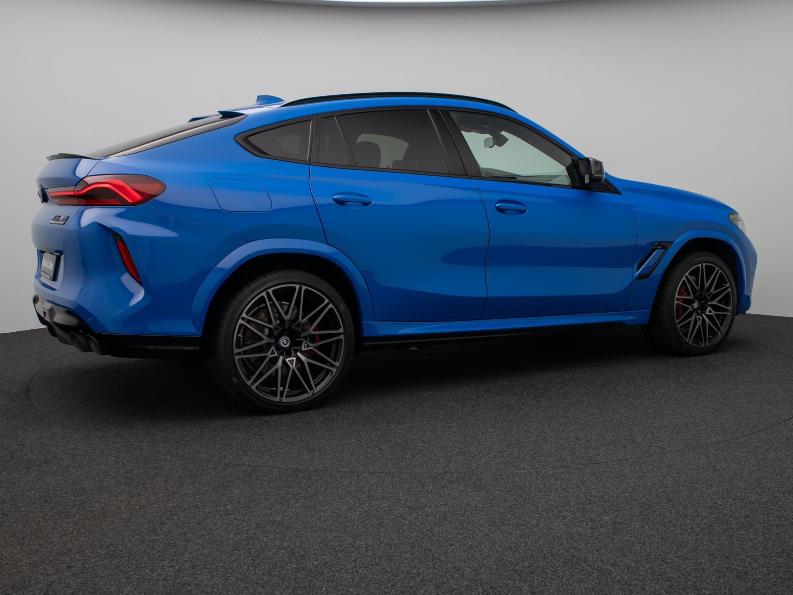 Fahrzeugabbildung BMW X6 M Competition 360° Fond-Ent SoftCl Individual