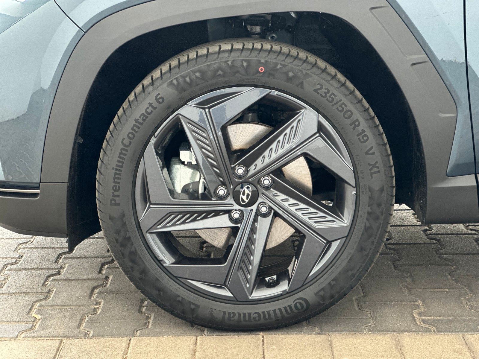 Fahrzeugabbildung Hyundai Tucson Blackline 1.6l 150PS LED/Navi!