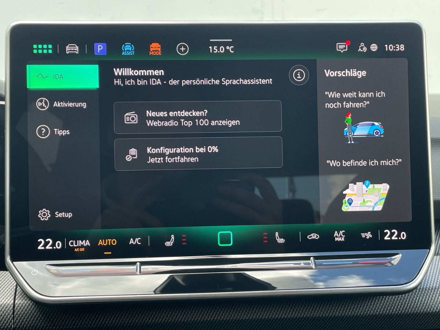 Golf VIII 1.5 eTSI DSG R-Line AHK/360°Kamera/HUD