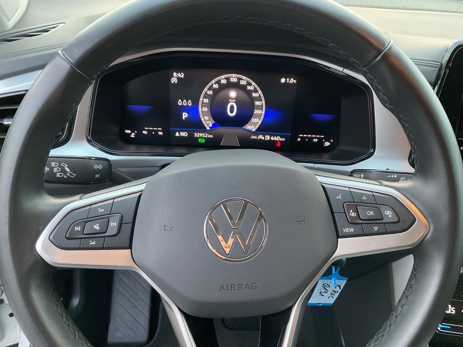 Fahrzeugabbildung Volkswagen T-Roc 1.5 TSI DSG Life,LED,AHK,Navi