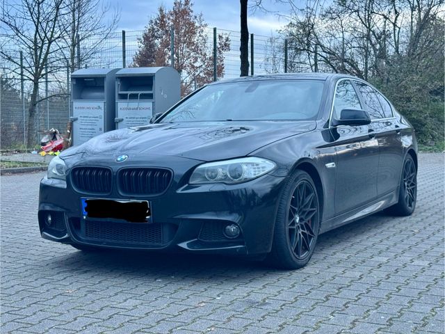 BMW 525d M Sportpaket/SHEFT/LEDER/NAVI/SHZ/PDC/TEMP