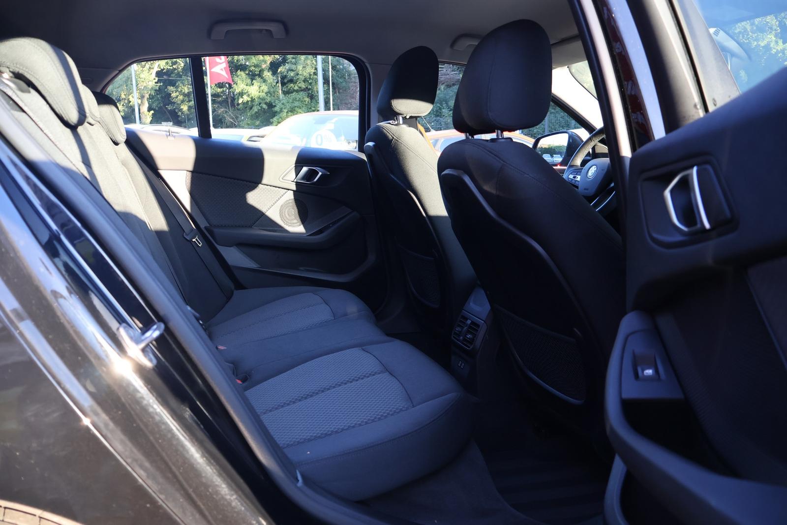 BMW 118 i Advantage LED Navi Sitzheizung Tempomat DAB, миниатюра 27