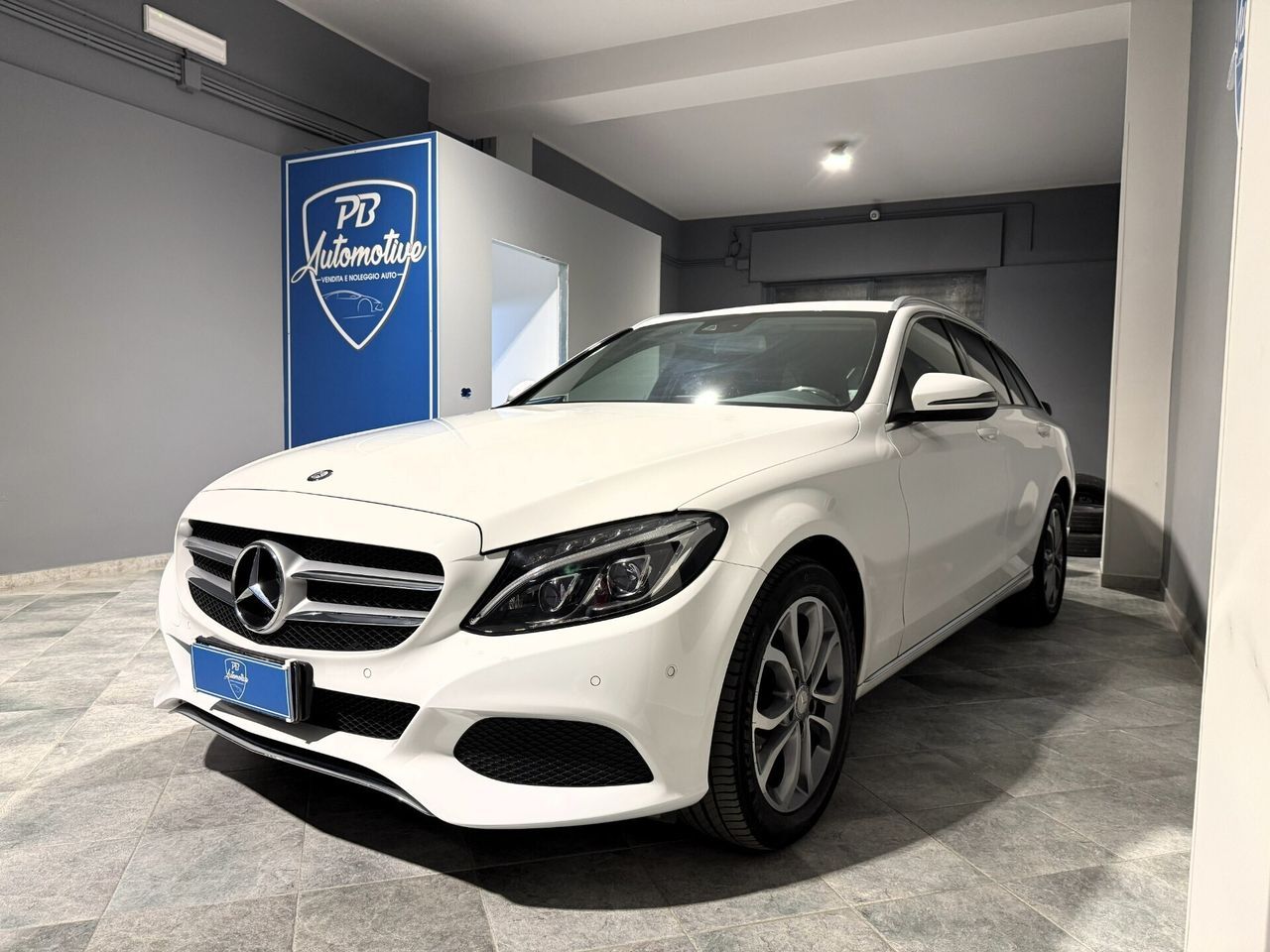 MERCEDES-BENZ MERCEDES C 220CDI PREMIUM FULL LED UNICO PROP.