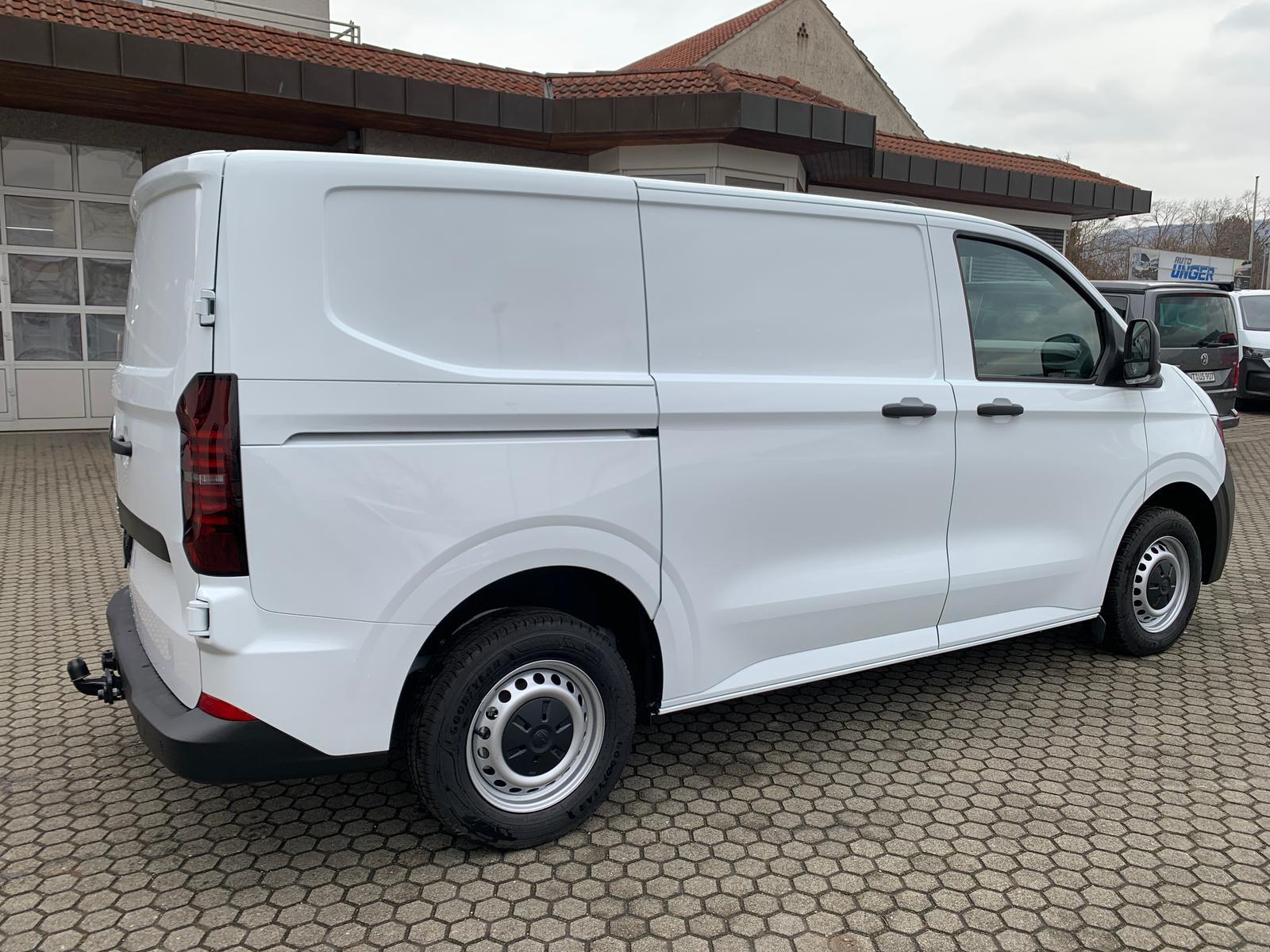 Volkswagen T7 Transporter Kasten kurz AHK Kamera Holzboden