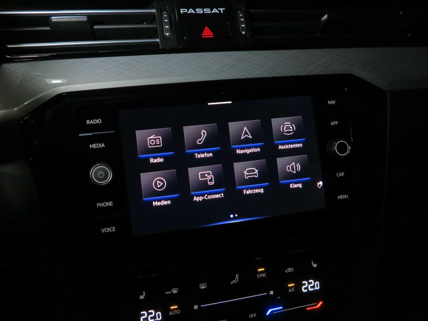 Volkswagen Passat Variant 2.0 TDI SCR DSG7 Business Navi