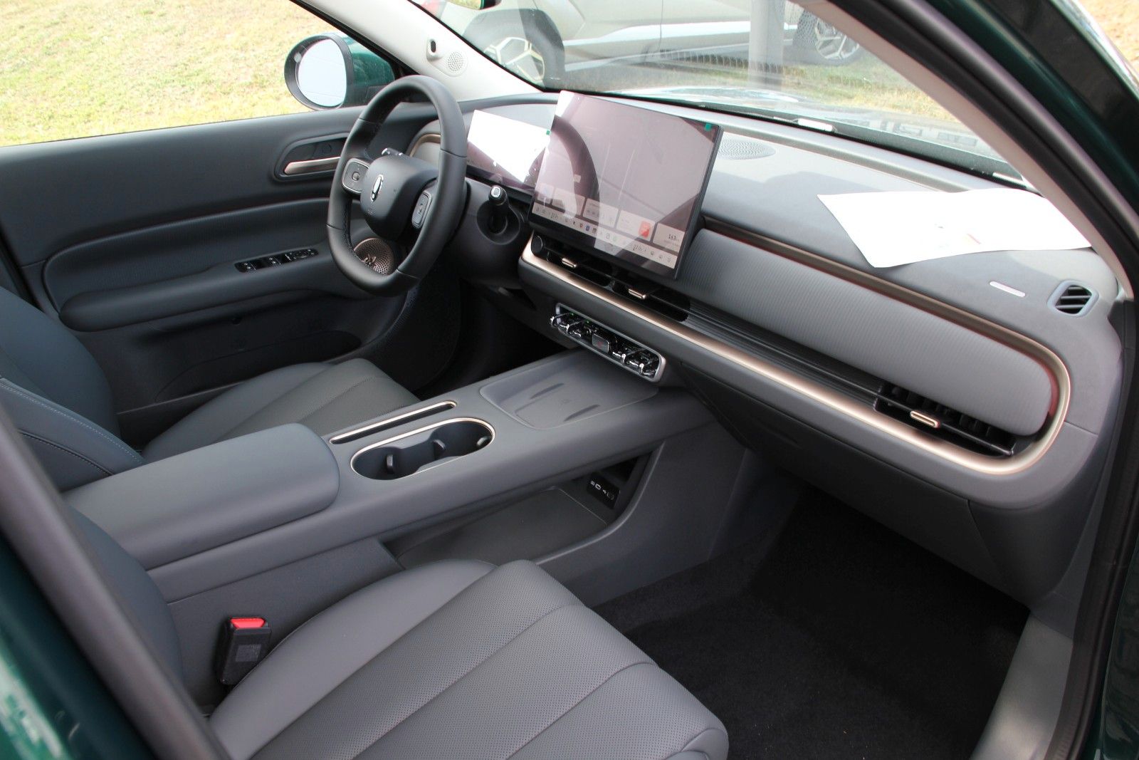 Fahrzeugabbildung GWM ORA 5 SUV Hybrid Luxury Panorama-Glasdach