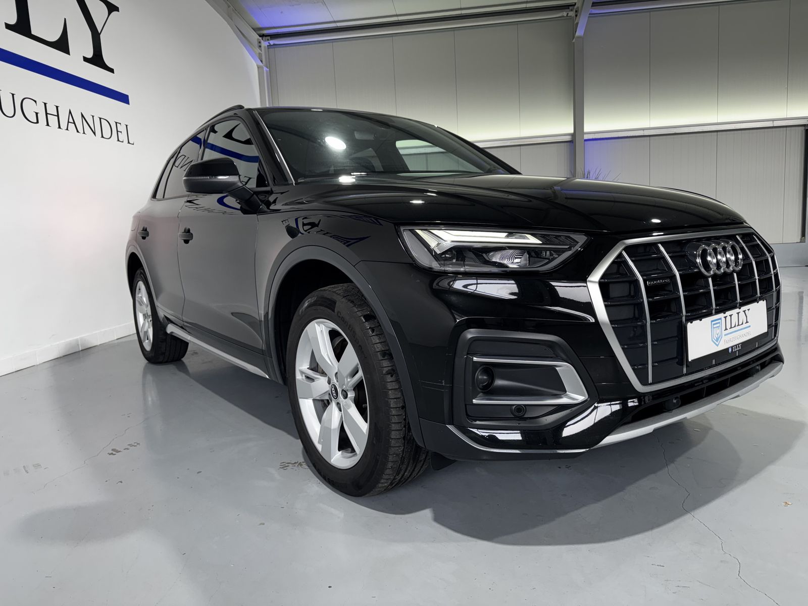 Fahrzeugabbildung Audi Q5 40 TDI*Quattro*LED*Cam*Audi Anschlussgarantie