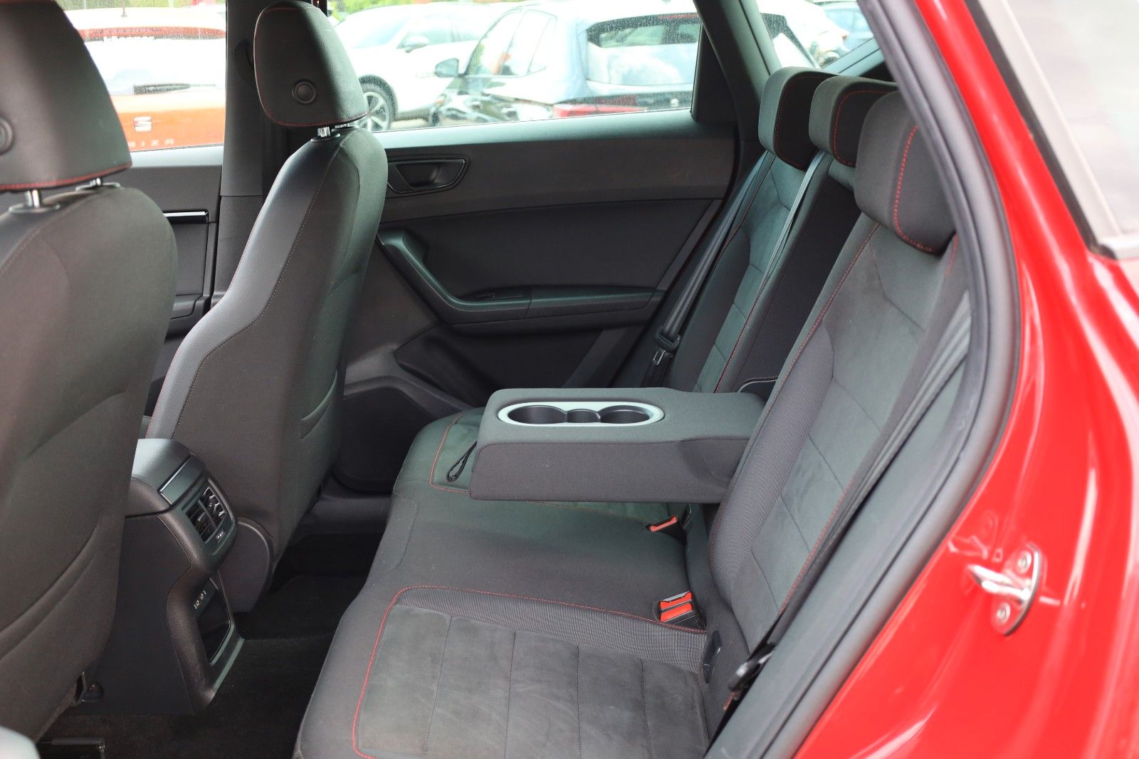 Fahrzeugabbildung SEAT Ateca FR 1,5 TSI *Navi *SHZ *Winterräder