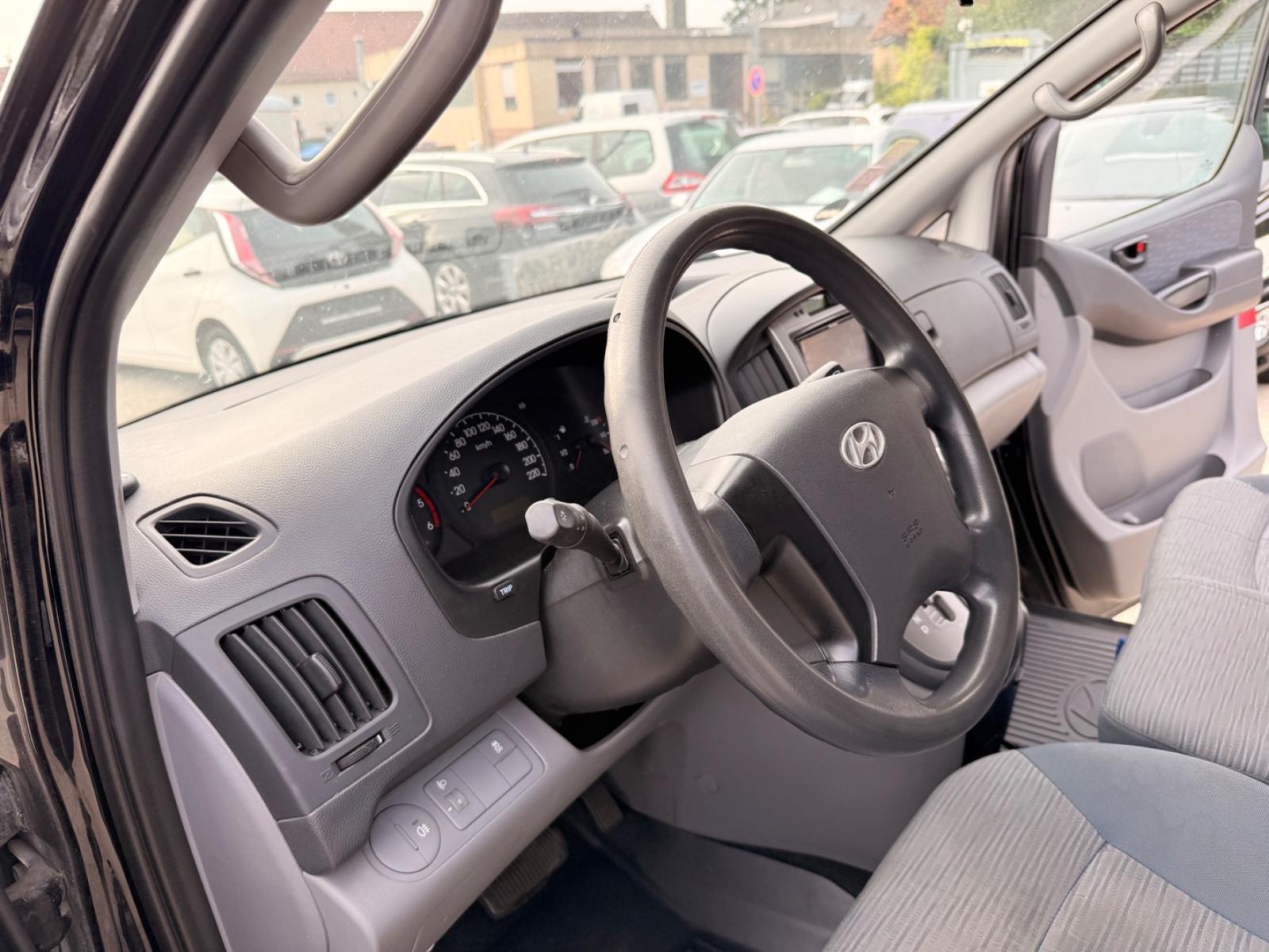 Hyundai H-1 Kasten,Klima,AHK,TÜV 11.2027