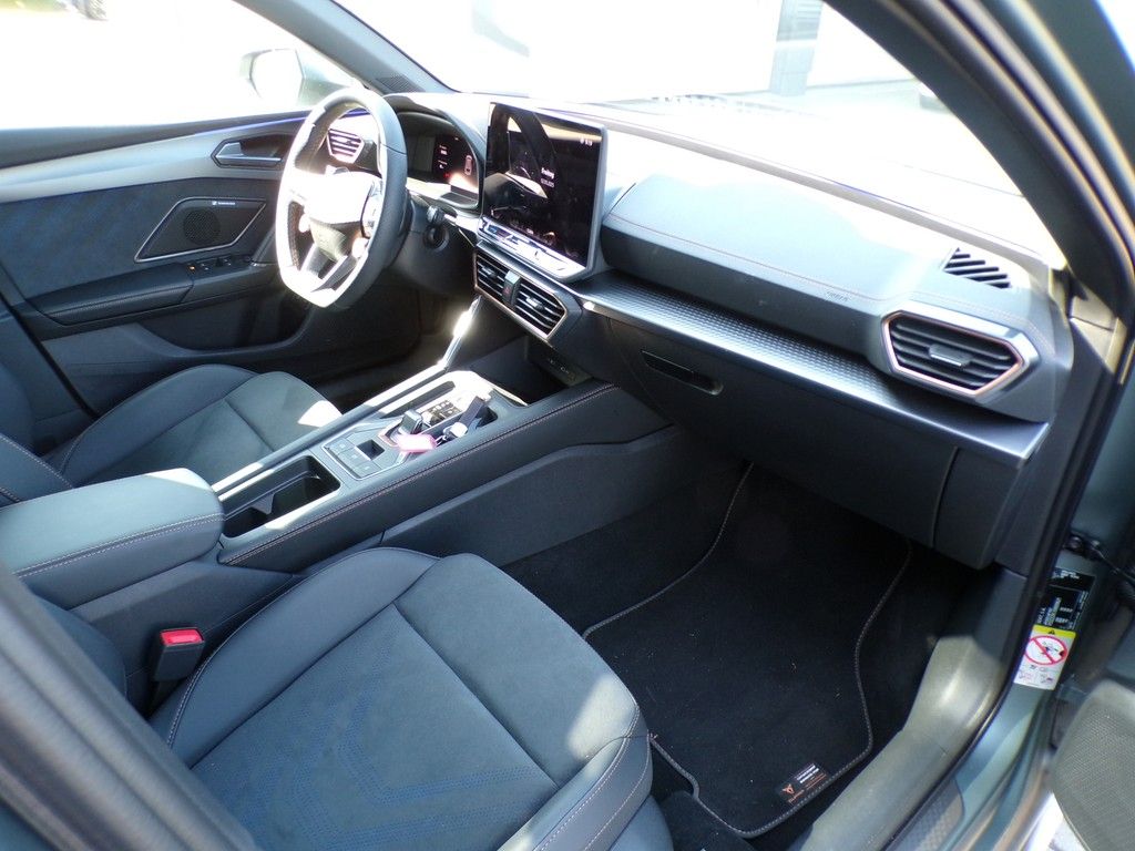 Fahrzeugabbildung SEAT CUPRA Leon Sportstourer VZ 1.5 e-Hybrid