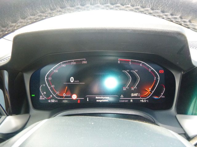 Fahrzeugabbildung BMW 320d Touring >HeadUp/AHK/LED/PANO/PDC/SHZ<