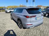 Mitsubishi Outlander 2.4L PHEV TOP - Mitsubishi Outlander in Magdeburg