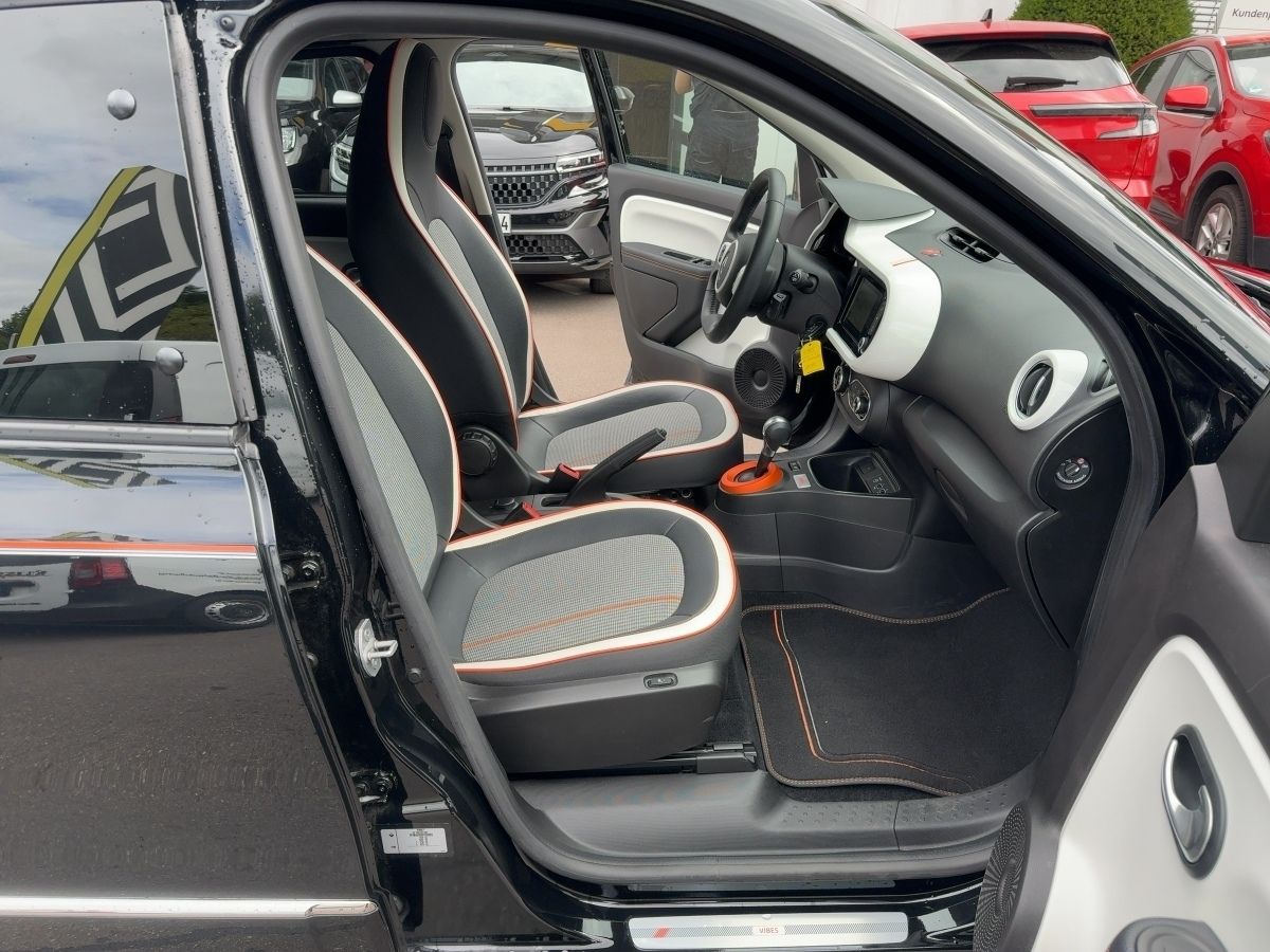 Fahrzeugabbildung Renault Twingo E-TECH 100% el. VIBES GJR, Faltdach el.