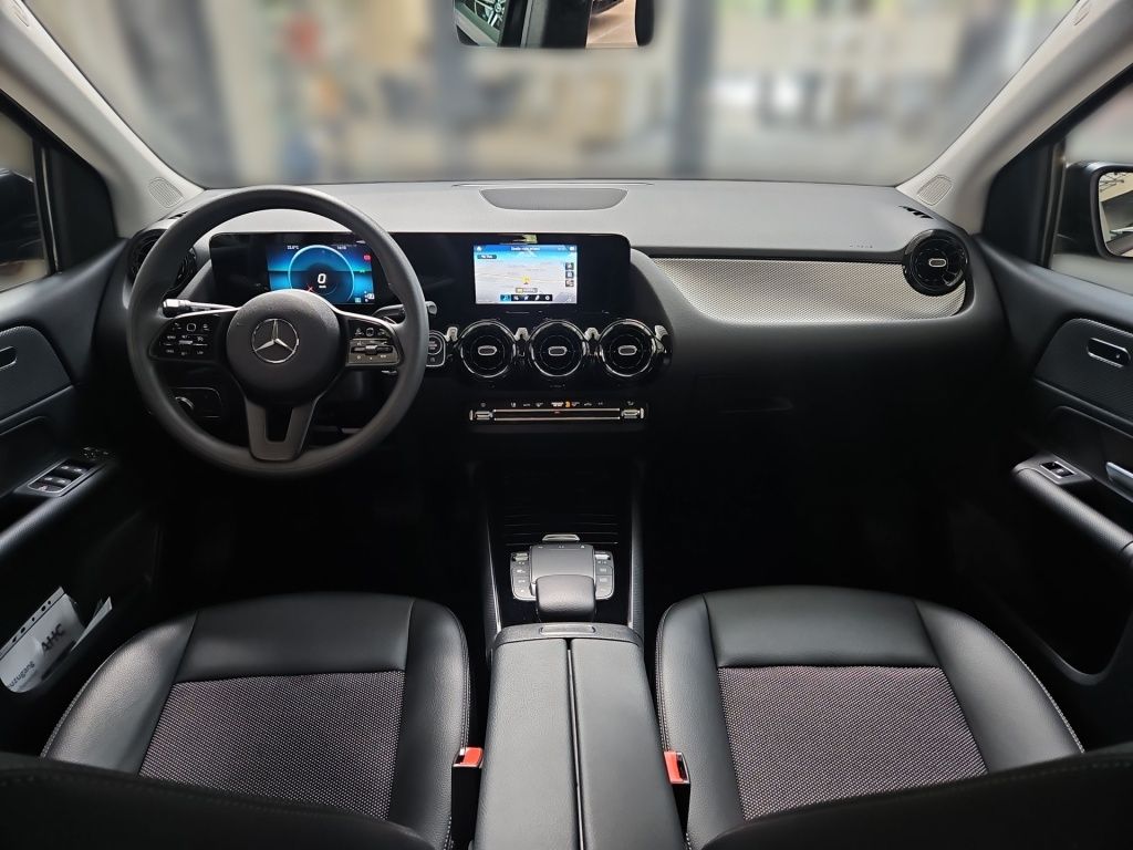 Fahrzeugabbildung Mercedes-Benz B 180 Totwi. Navi Multibeam SHZ SpurH KAM DAB