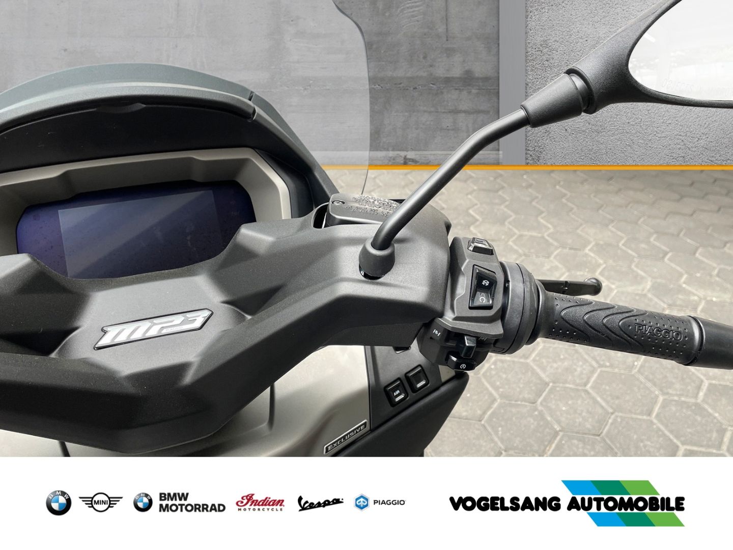 Fahrzeugabbildung Piaggio MP3 530 HPE Exclusive, Rückfahrhilfe / Kamera, T