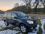 Toyota RAV 4 2.0-l-VVT-i 4x4 Executive Automatik Ex... - gebrauchte Toyota RAV 4 aus dem Jahr 2005