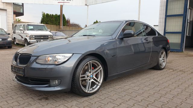 BMW 3 Coupe 320d Edition Exclusive, PDC,Navi, Xenon