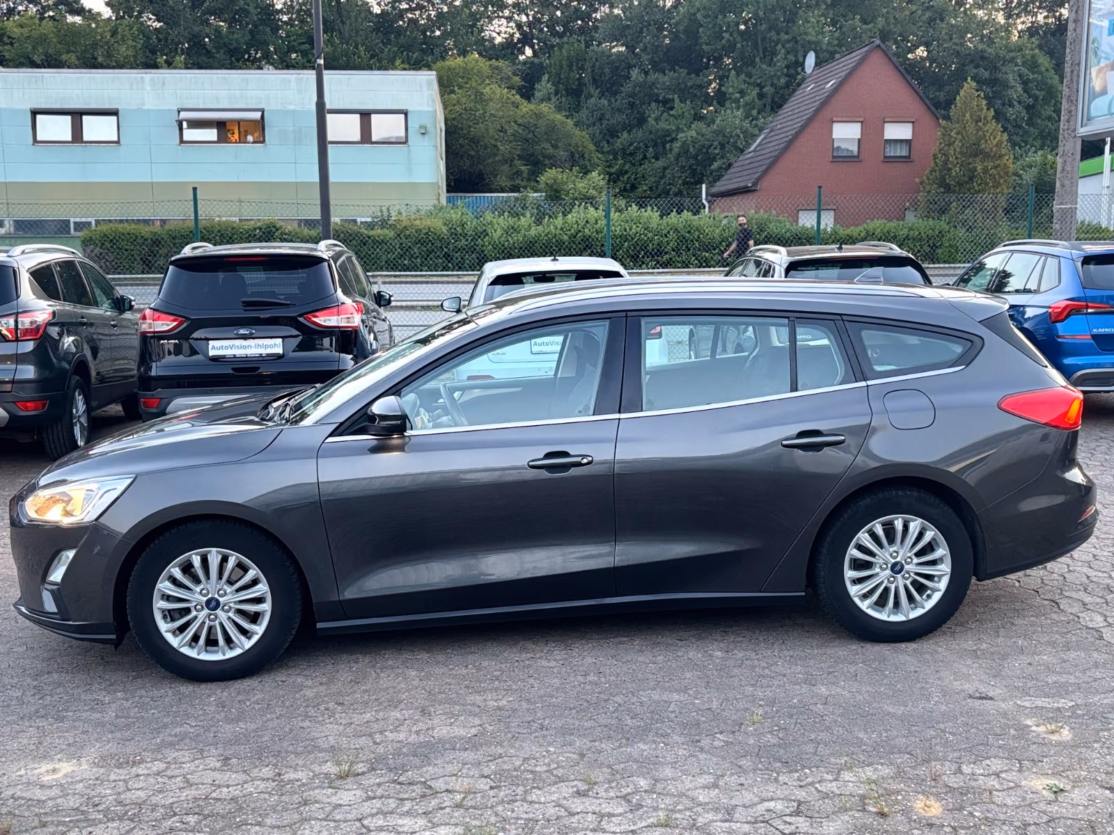 Ford Focus Turn. *Titanium*1.Hand*AHK*TÜV NEU!!