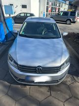 Volkswagen VW PASSAT Limousine 89TKM - Volkswagen Passat aus 2013