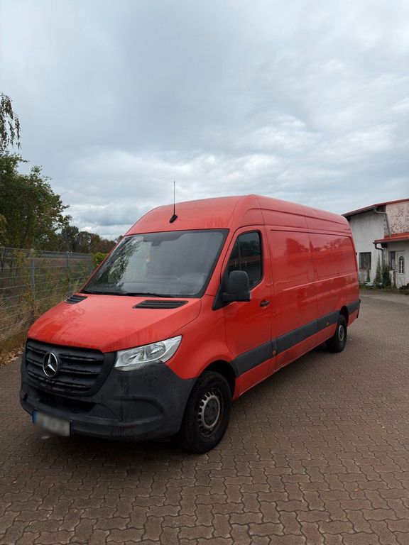 Image of Mercedes-Benz Sprinter