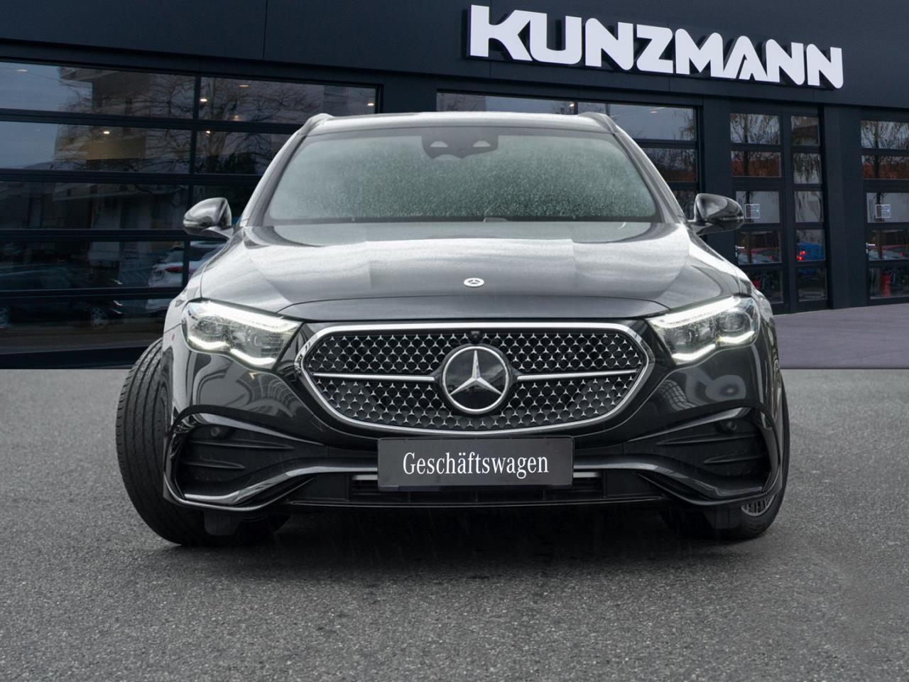 Mercedes-Benz E 220 d T-Modell AMG Night Panorama AHK Distroni