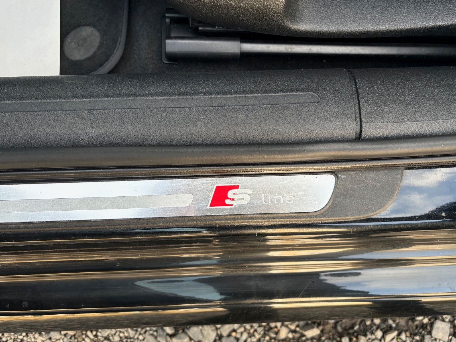 Fahrzeugabbildung Audi A4 Avant 2.0 TDI Aut. S LINE SPORTPAKET plus Nav