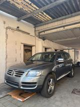 Volkswagen VW Touareg V6 3.0 TDI *AUTOMATIK*AHK*LEDER... - Volkswagen Touareg aus 2005: V6 TDI