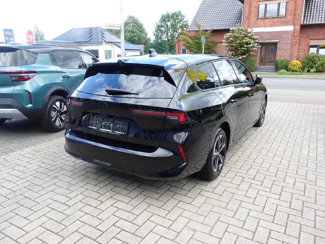 Fahrzeugabbildung Opel Astra L Sports Tourer 1,2 GS Line