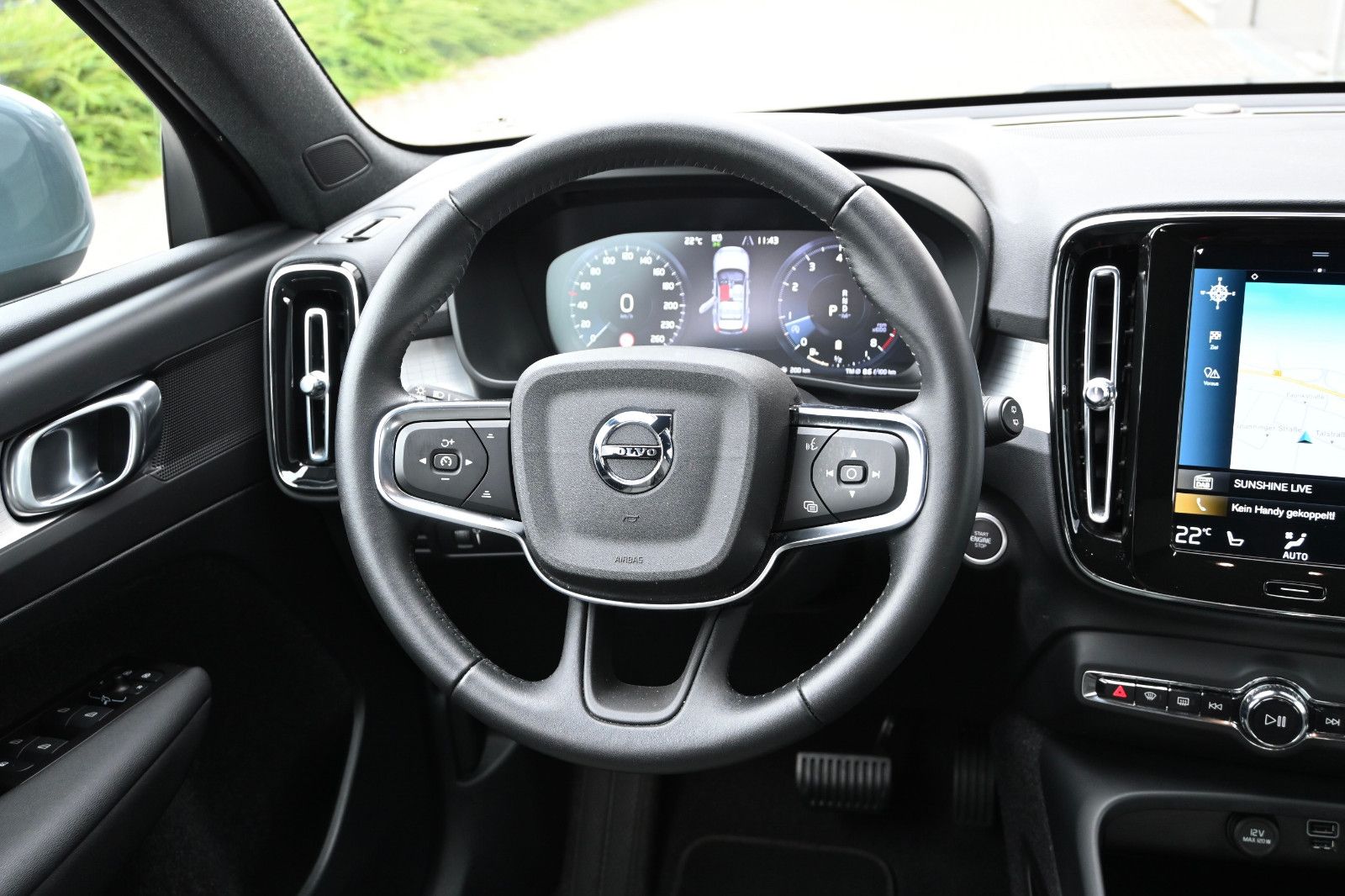 Fahrzeugabbildung Volvo XC40 B4 AWD Momentum Pro Aut. °AHK°STANDHEIZUNG°