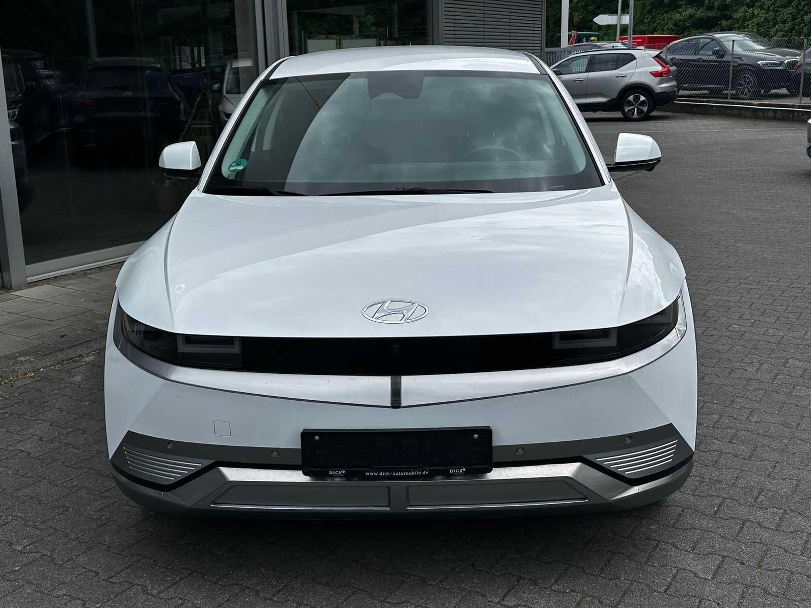 Fahrzeugabbildung Hyundai Ioniq 5 Uniq 4WD WERKSGA+NAVI+HEAD+BOSE+ACC+360°