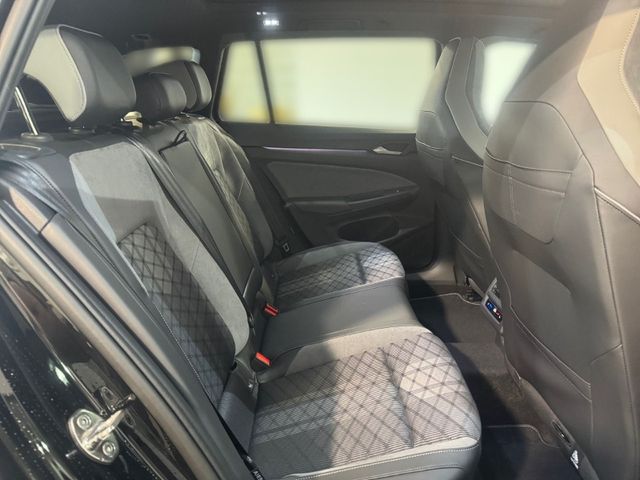 Golf Variant R-Line 2.0 TDI DSG AHK+PANO+STANDH+