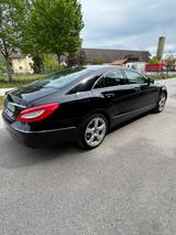 Mercedes-Benz CLS 350 CDI 4MATIC BlueEFFICIENCY - 2. Hand  - Mercedes-Benz CLS 350: Blueefficiency