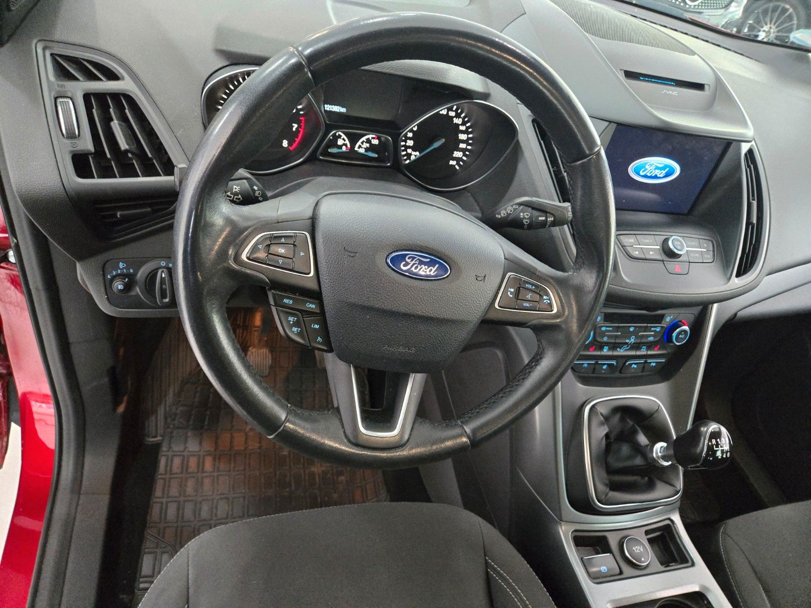 Fahrzeugabbildung Ford Kuga Cool & Connect