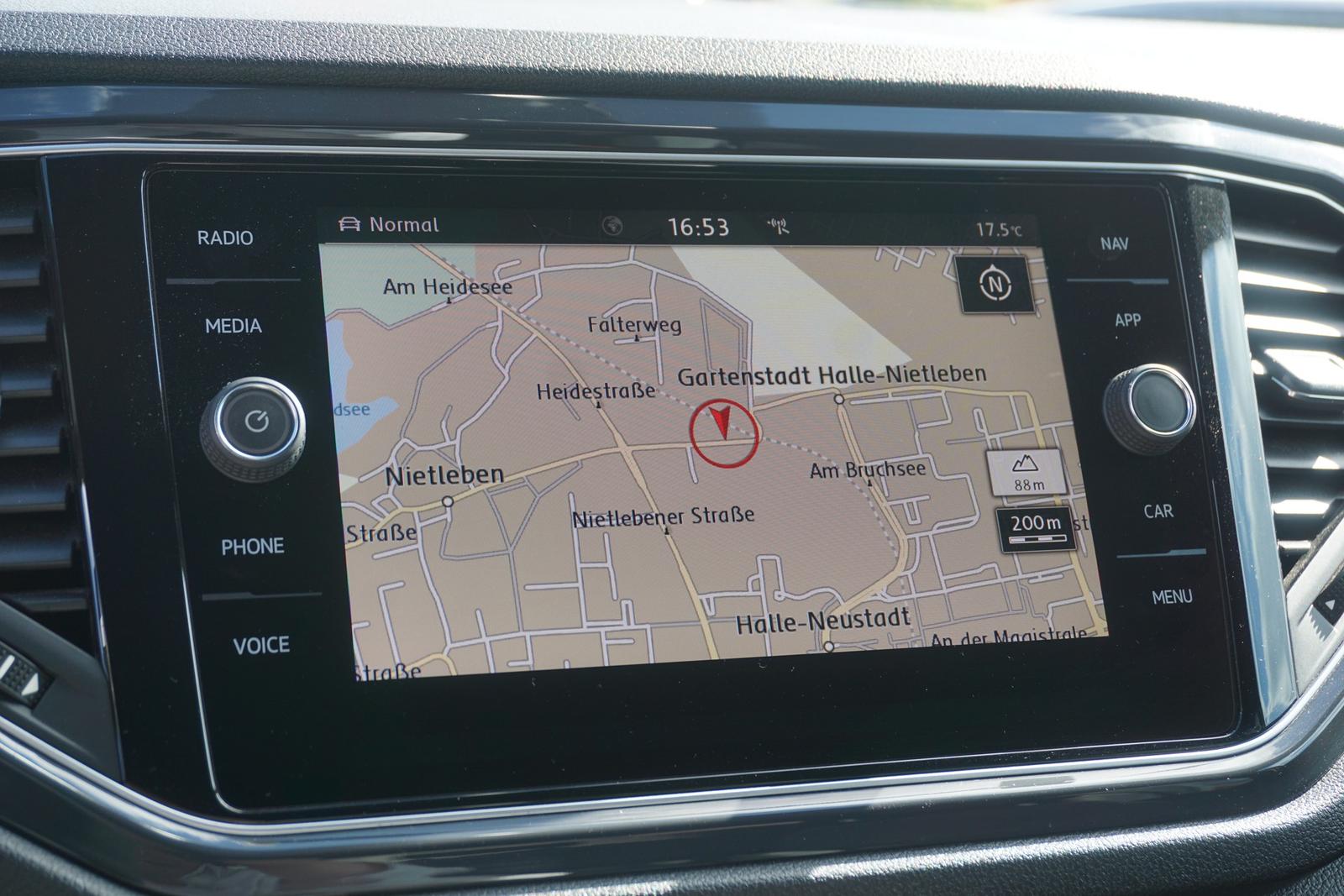 Volkswagen T-Roc 1.5 TSI R-Line DSG LED Navi ACC AHK DAB