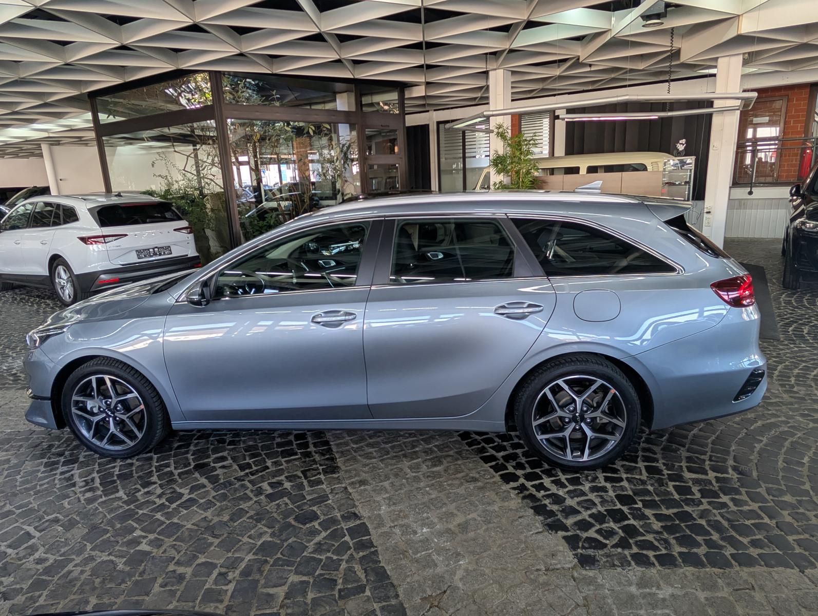 Kia cee'd Sportswagon 1.5 Spirit ACC JBL KAM 7J Gar.