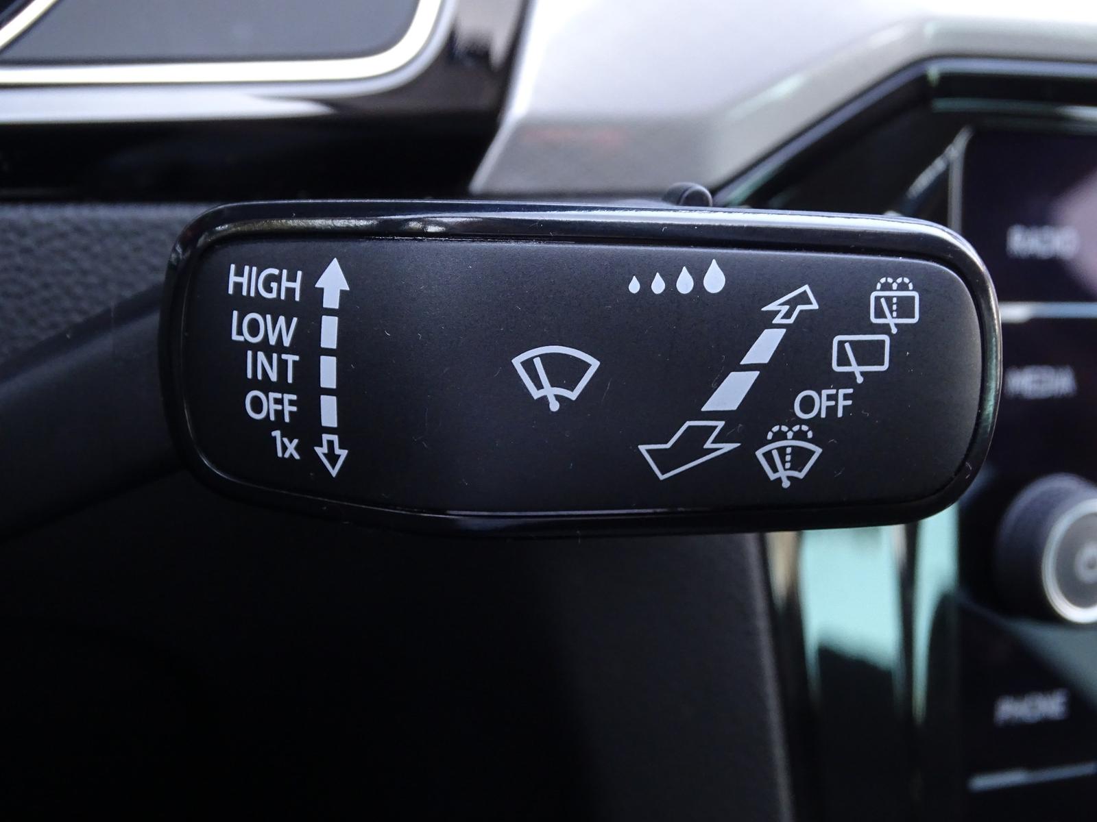 Volkswagen Passat 1.5 TSI Business LED ACC Navi AHK, миниатюра 19