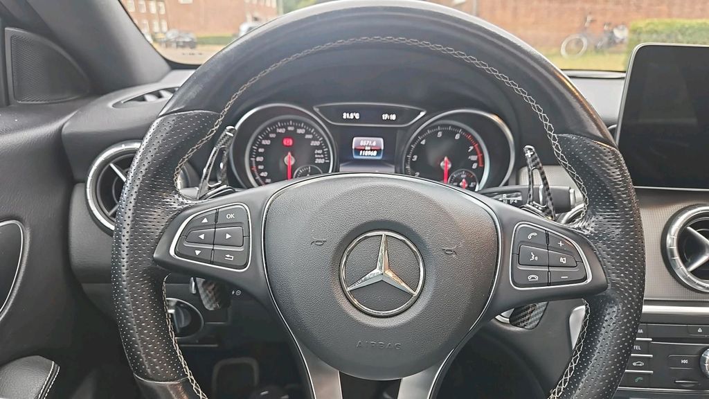 Image of Mercedes-Benz C 220