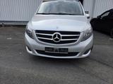 Mercedes-Benz V 200 CDI lang - - silberne Mercedes-Benz V 200