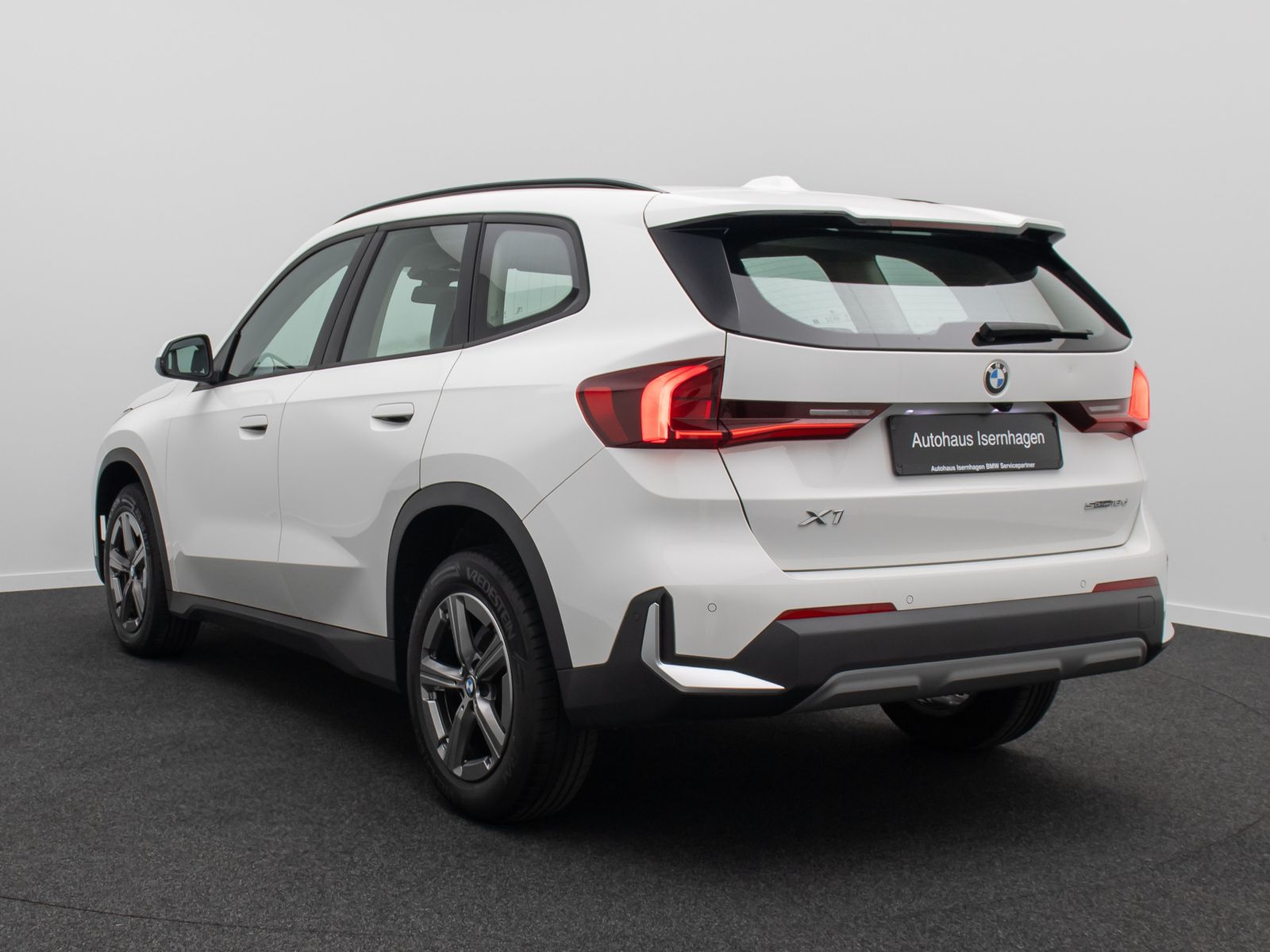Fahrzeugabbildung BMW X1 sD18d AHK Kamera DAB GeschwindigReg Widscreen