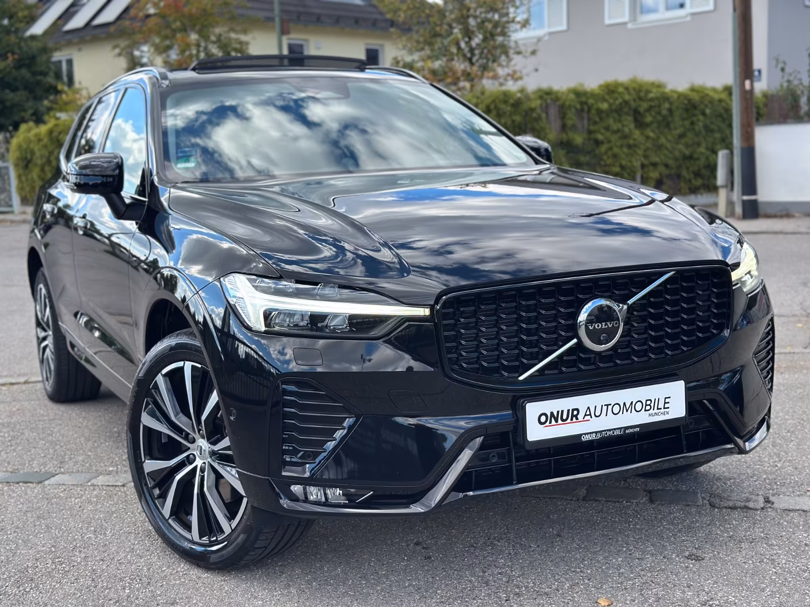Volvo XC60 Ultimate Dark AWD Leder HuD Pano B&W 360°