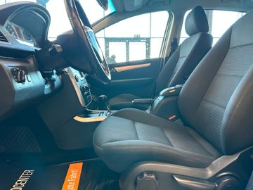 Mercedes-Benz B 200 Turbo *AHK*Klima*SHZ*Navi*PDC*Freisprech*